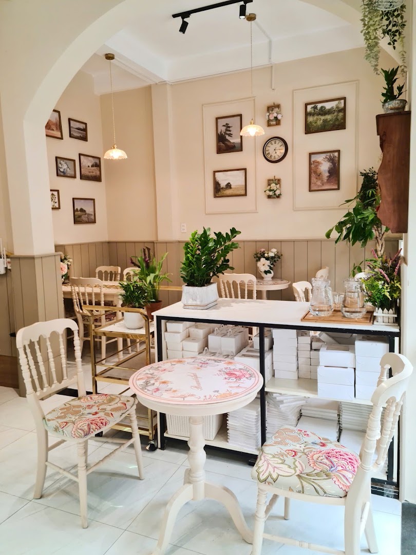 La Dulce Bakery & Coffee