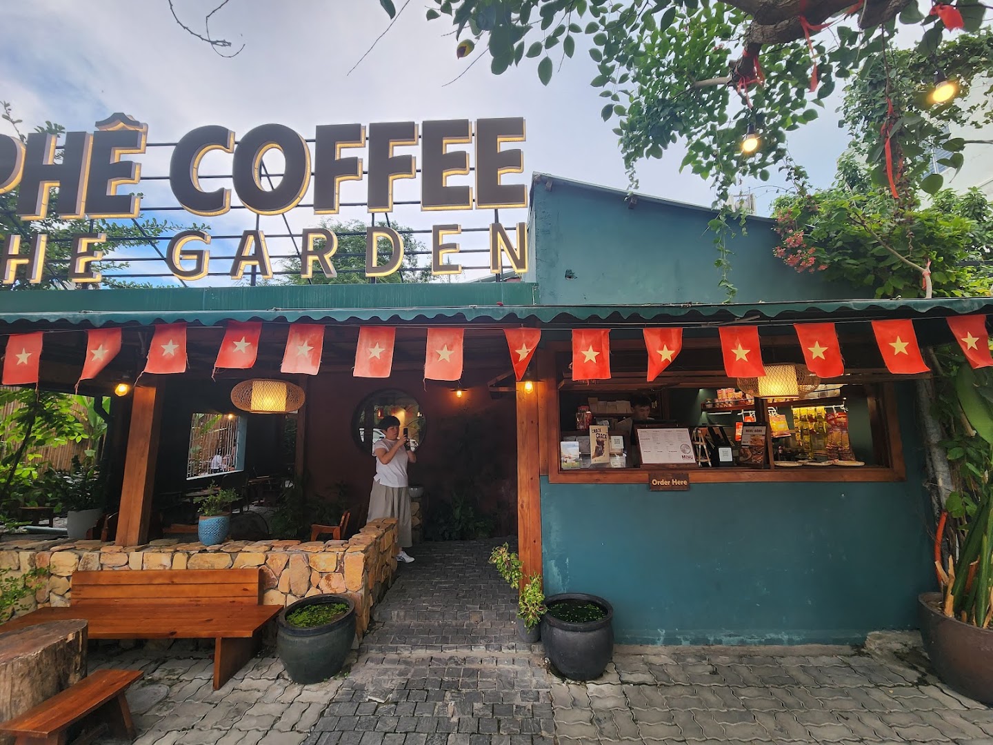 Phe Coffee - The Garden