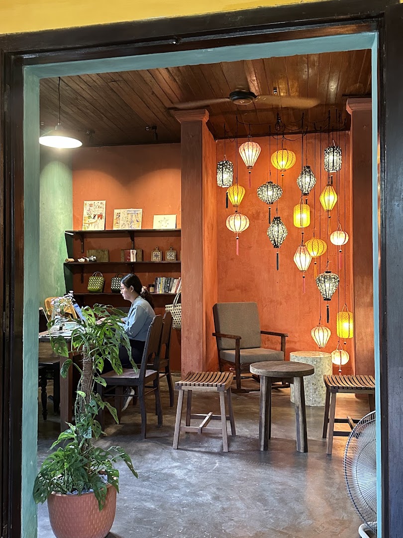 Fika Cafe and English Bookstore - Western Brunch