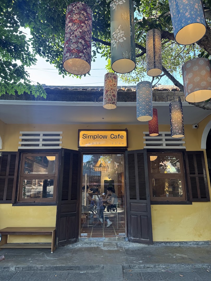 Simplow Cafe